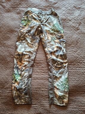 Field & Stream Women's Realtree Camo Hunting Pants - Green, Brown, Gray